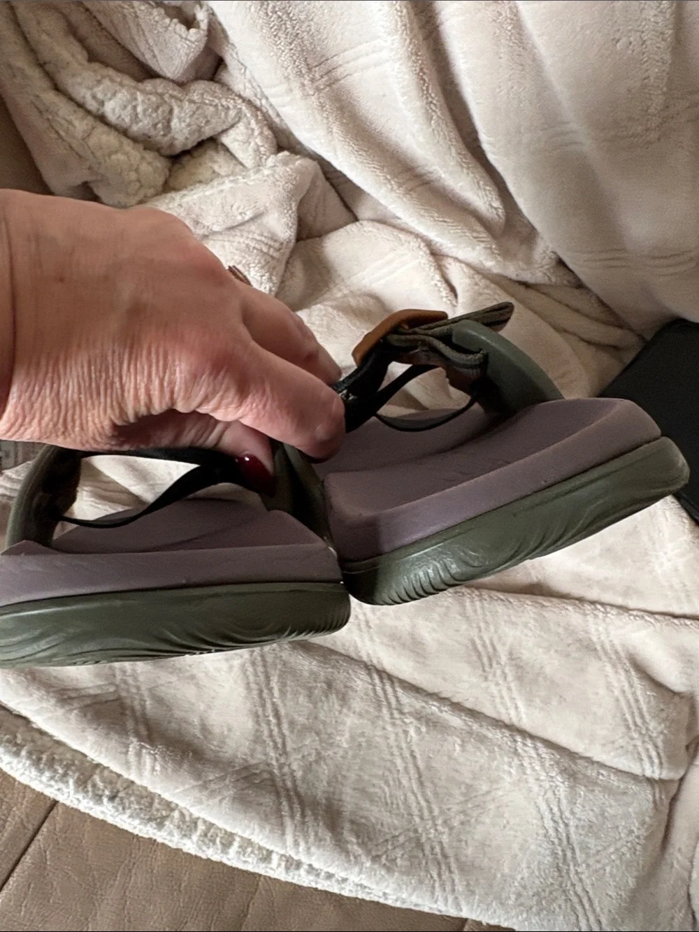 Women’s Chaco Slides size 8